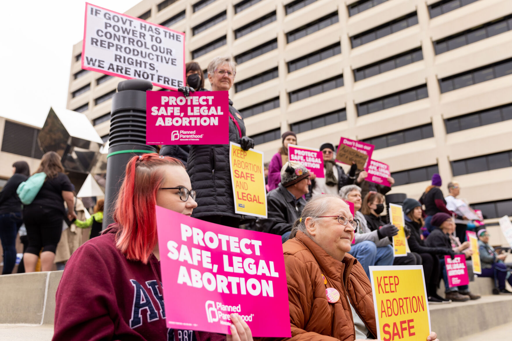 050422-owh-new-abortionrally-ar09.JPG